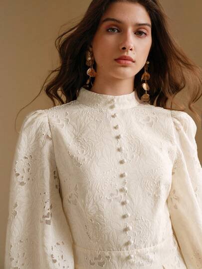 61.0%Viscose & 39.0%Polyamide