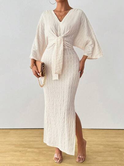 6.0%Elastane & 94.0%Polyester