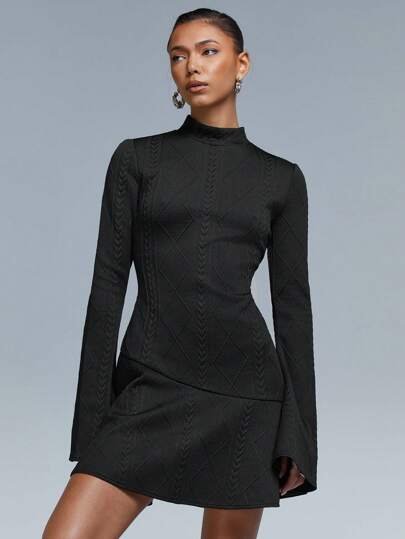 97%Polyester & 3%Elastane