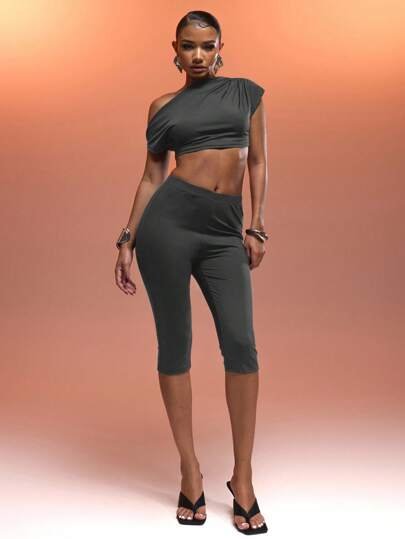 21%Elastane & 79%Polyester